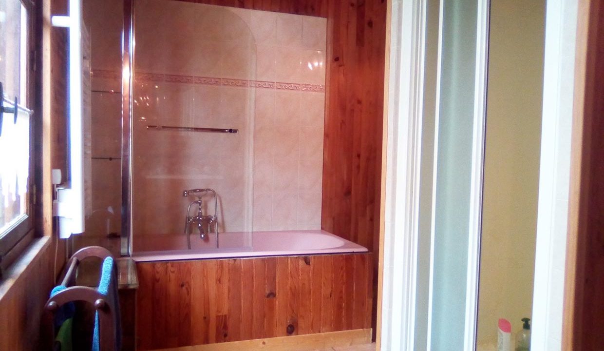 salle de bain du cottage A la lumière de Jane