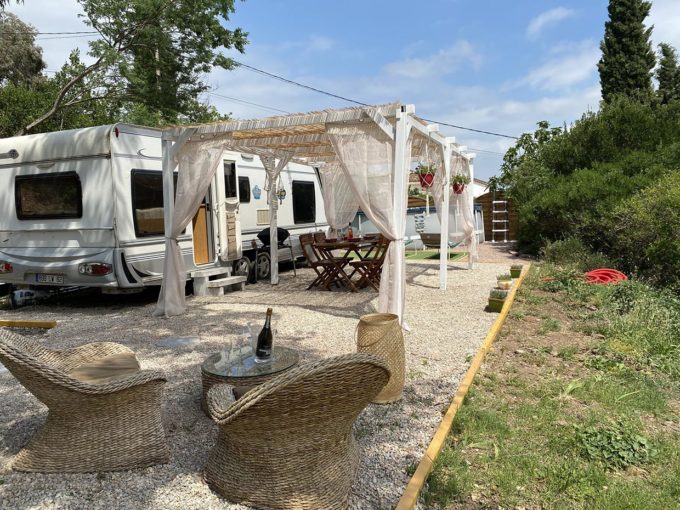 Caravane et terrasse privée, les Adrets de l'Esterel - Airbnjune